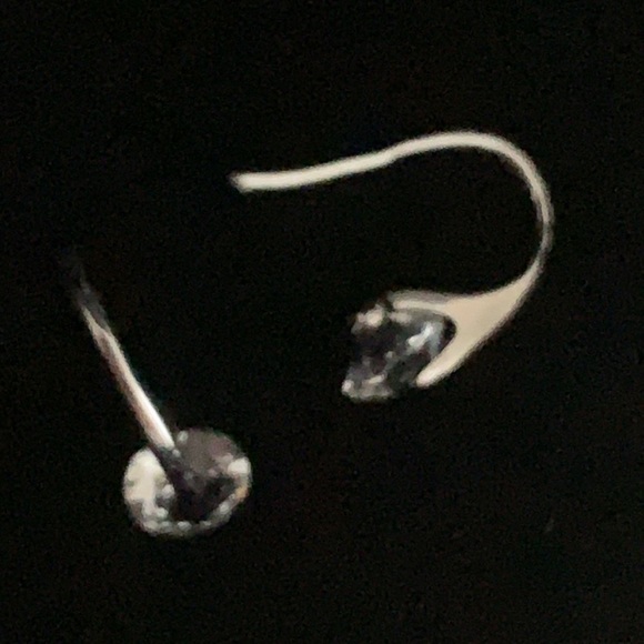 Pressure set Crystal earrings hypoallergenic - Picture 3 of 7